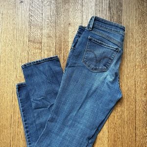 Levi's Mid Rise Skinny Jeans
